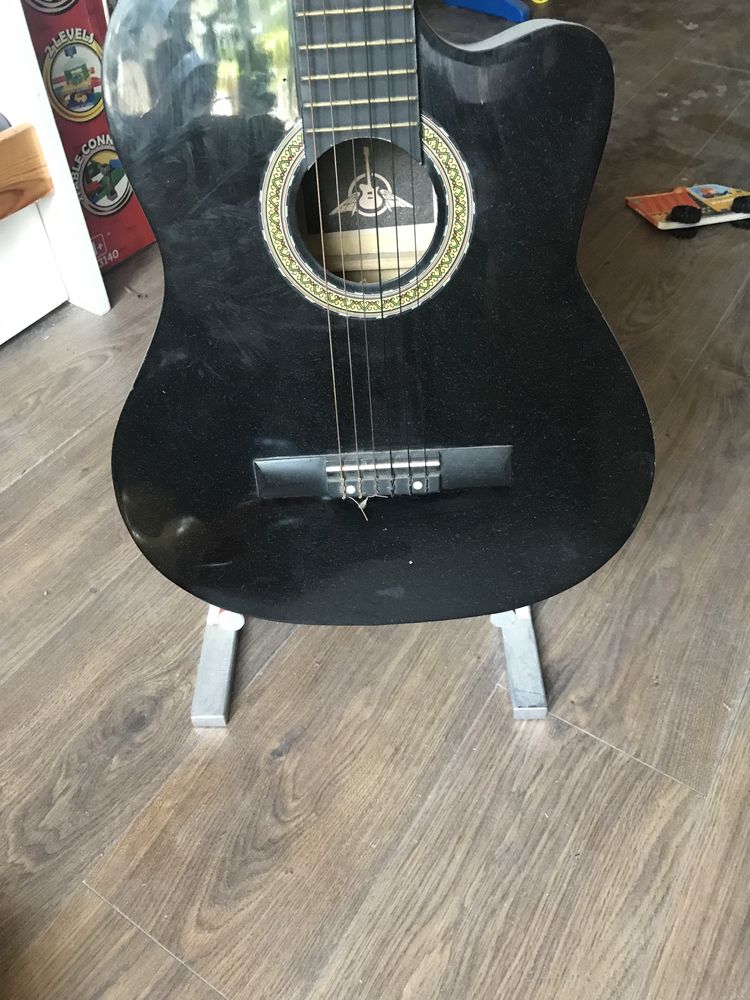 Stojak/statyw na gitarę