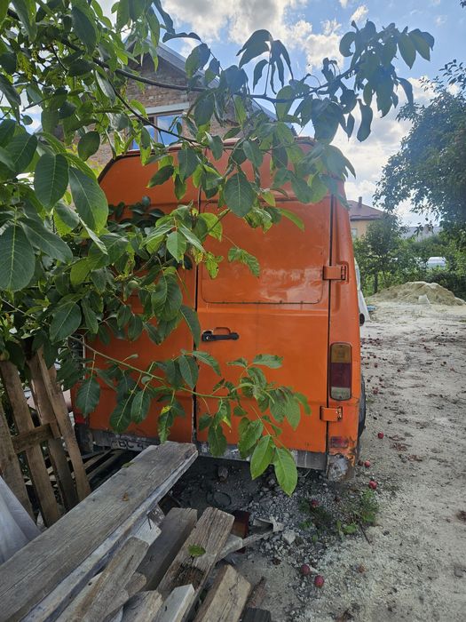 Продам Mercedes-Benz T1 409d