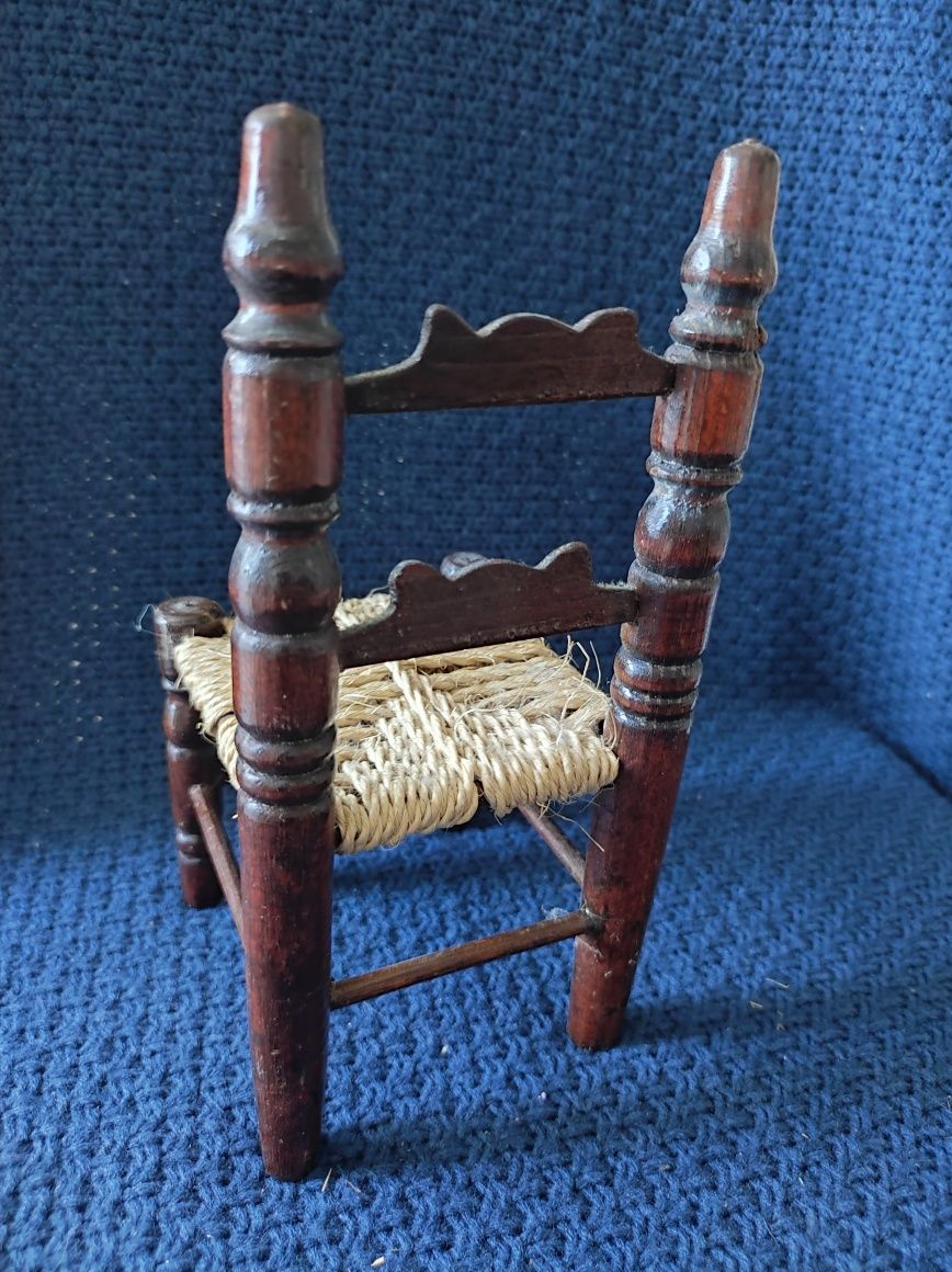 Malutkie krzesełko