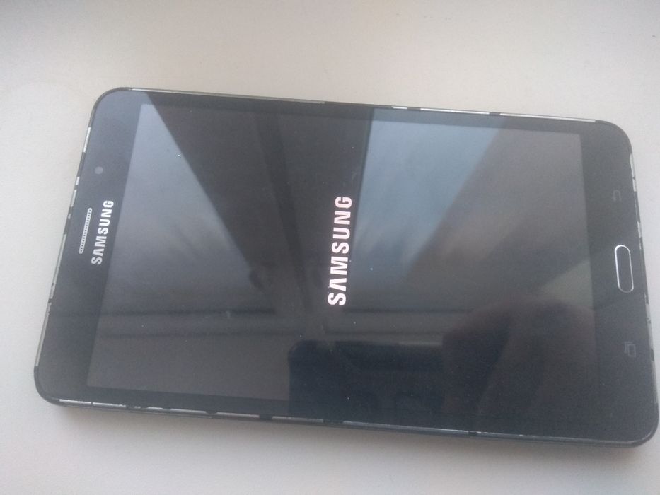 Продам планшет Samsung galaxy tab4