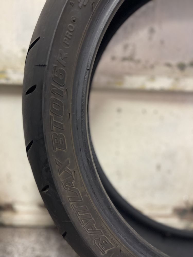 Bridgestone Battlax BT016 Conjunto Frente e Tras