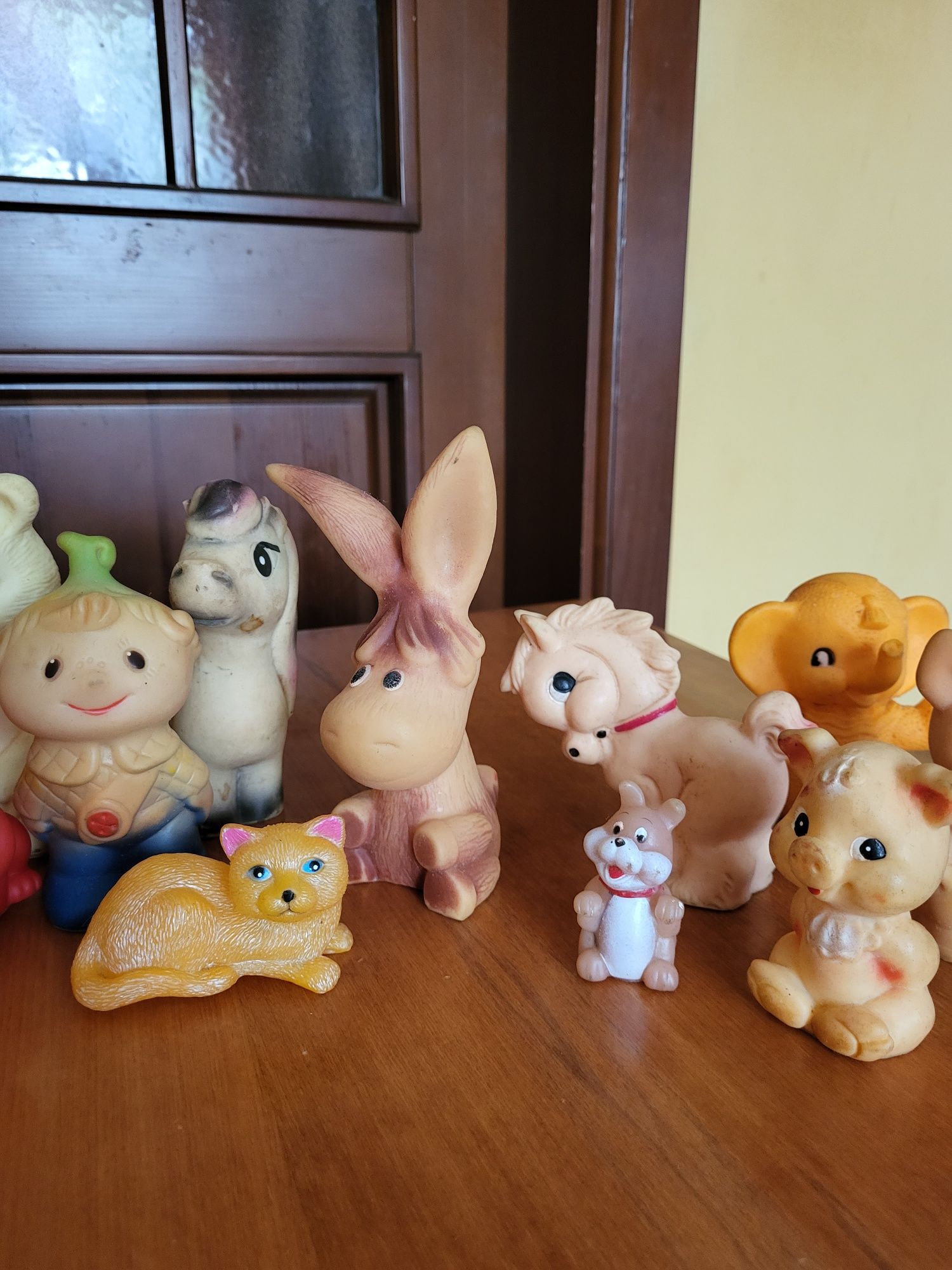Резиновые игрушки
