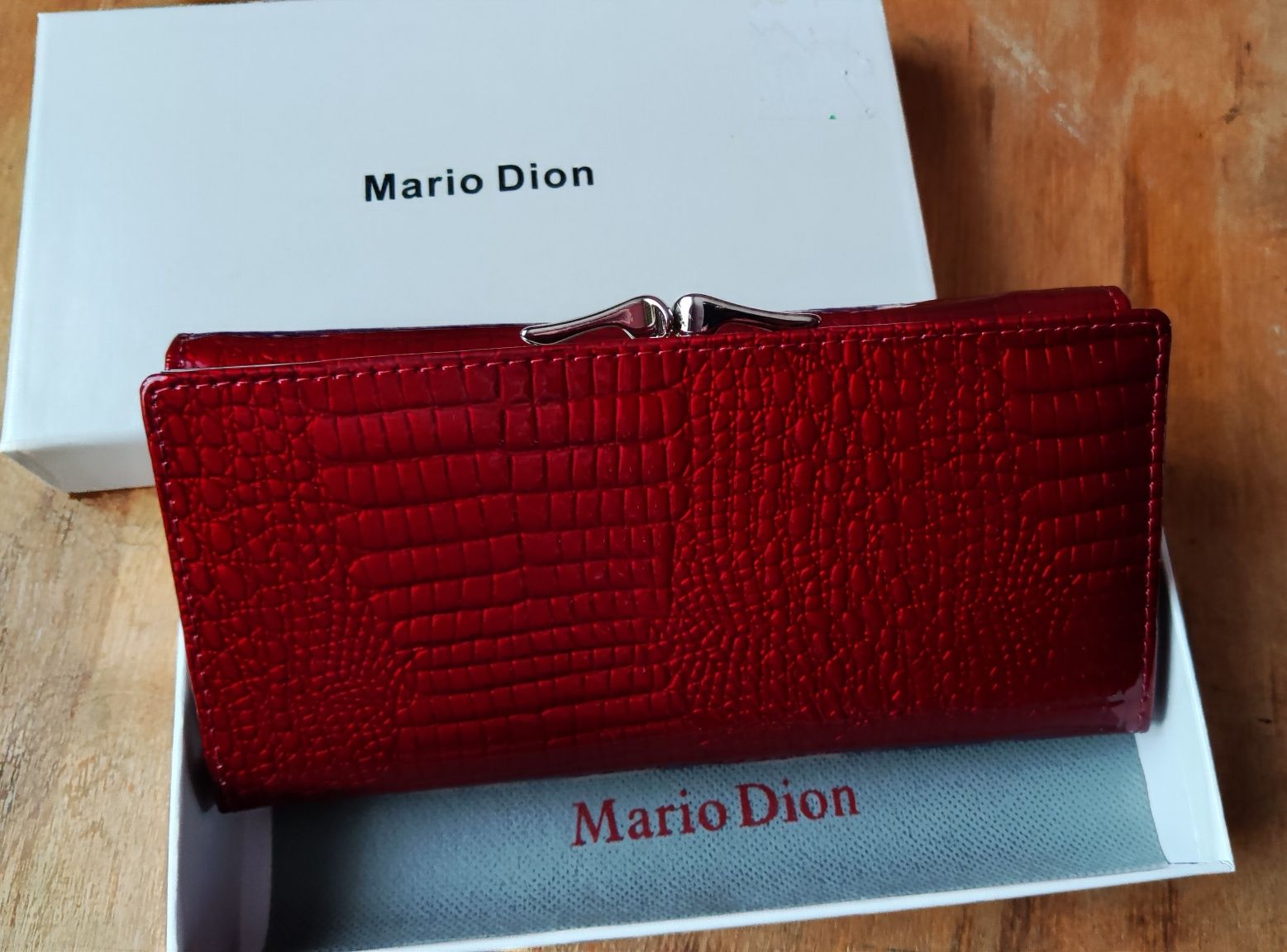 Червоний гаманець жіночий Mario Dion