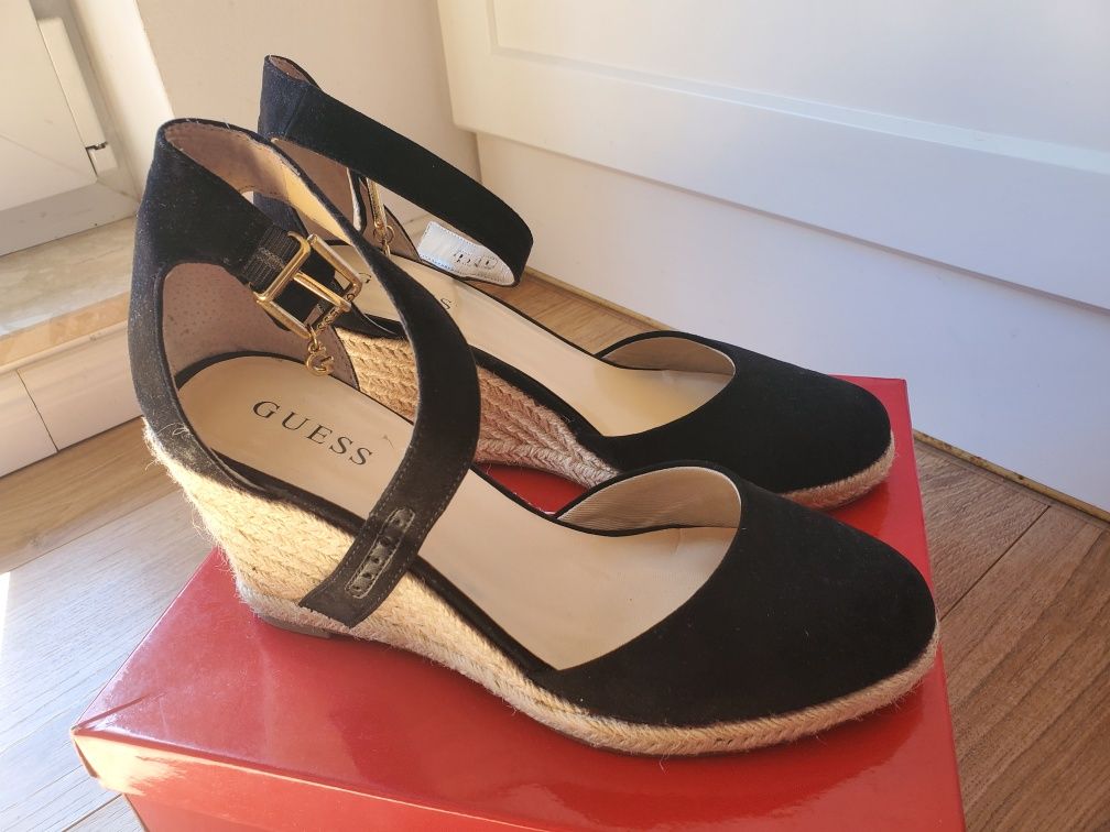 Buty guess koturna