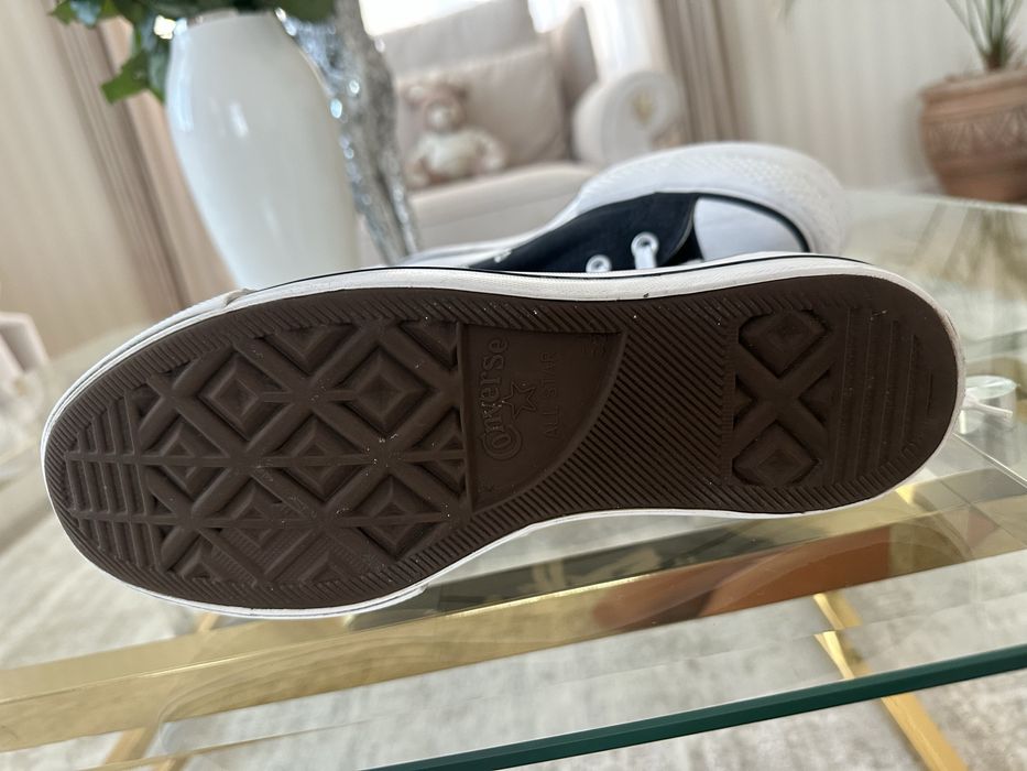 Конверси,кеди оригінал 38 розмір,стелька 24,5 см