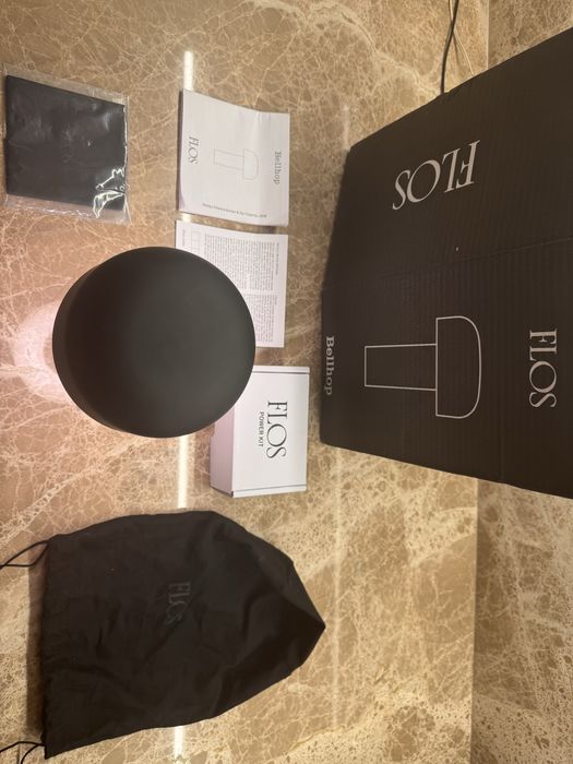 Bellhop Flos - preto mate