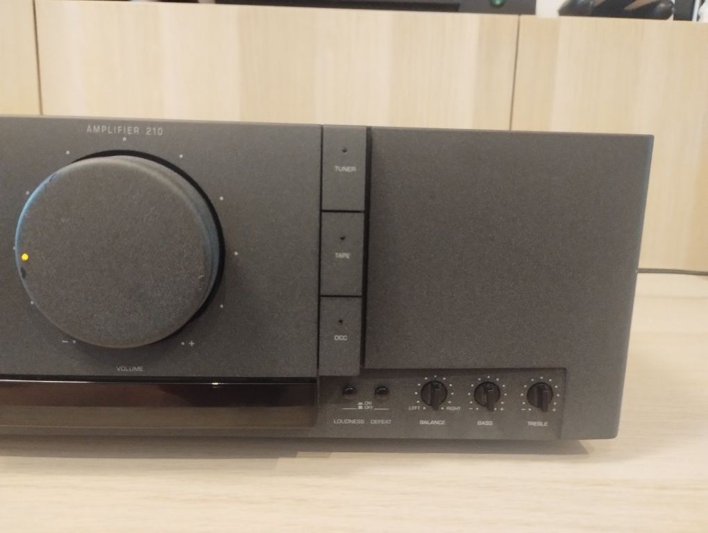 Grundig V 210 - wzmacniacz stereo