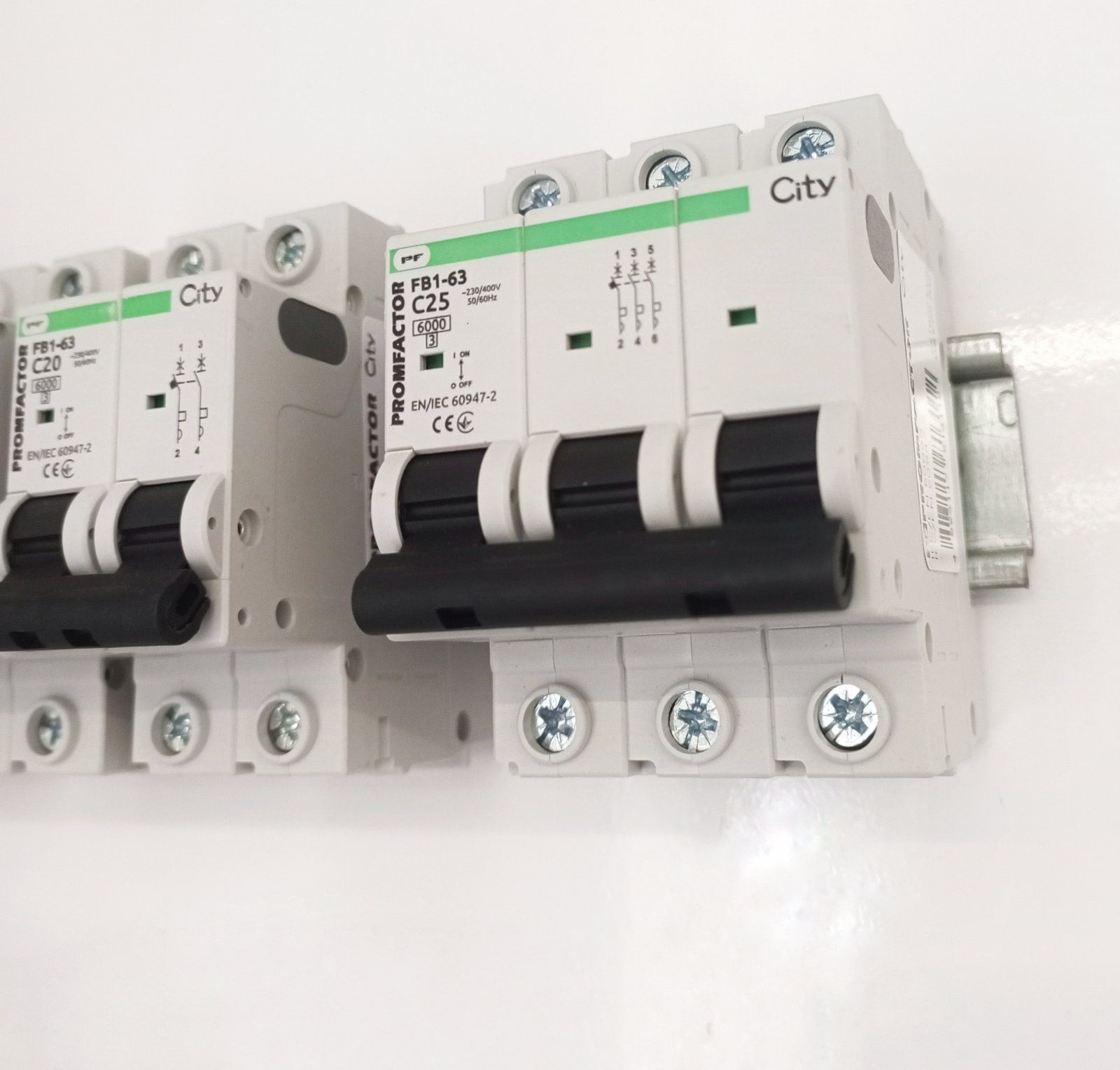 Автоматы Promfactor Schneider Hager 10a 16a 25a ПЗВ, УЗО, РЕЛЕ