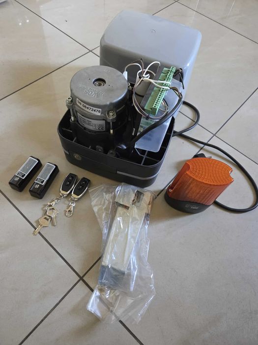 Napęd do bramy przesuwnej - nowy - gwarancja - 1000kg