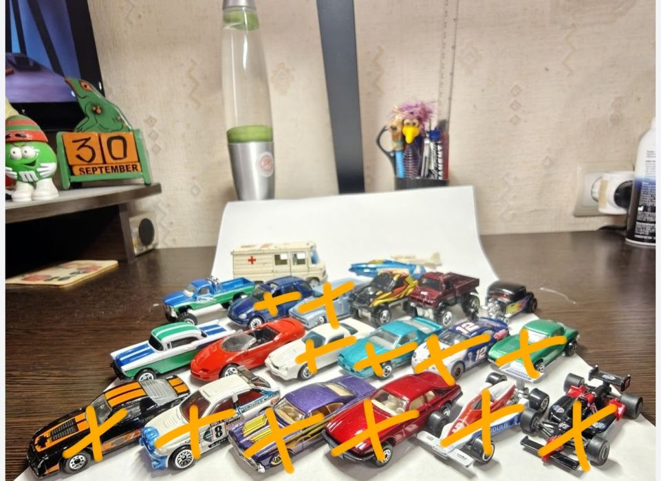 Машинки модели hot wheels matchbox siku Johnny lightning racing champ