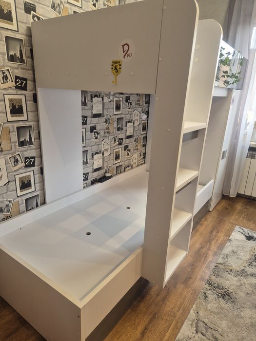 Łóżko antresola z drabinką