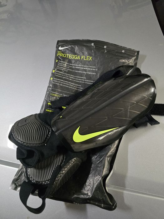 Caneleiras Nike novas L