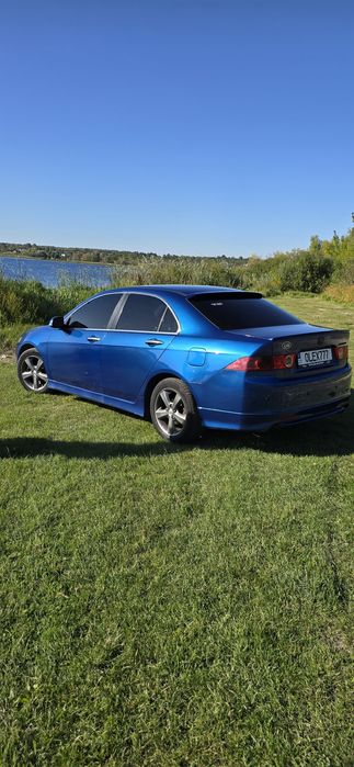 У продажі Хонда аккорд  7