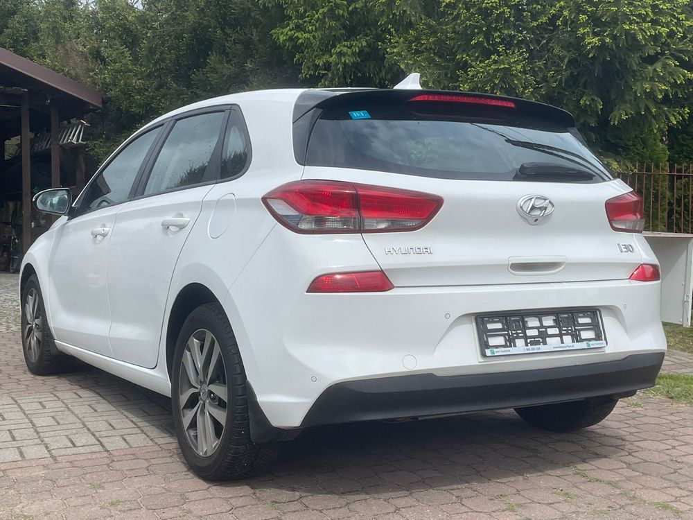 Hyundai i30 1,4 T-GDI Premium DCT automat