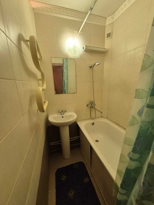 Продам 2-х комнатную квартиру 2/5 на Салтовке