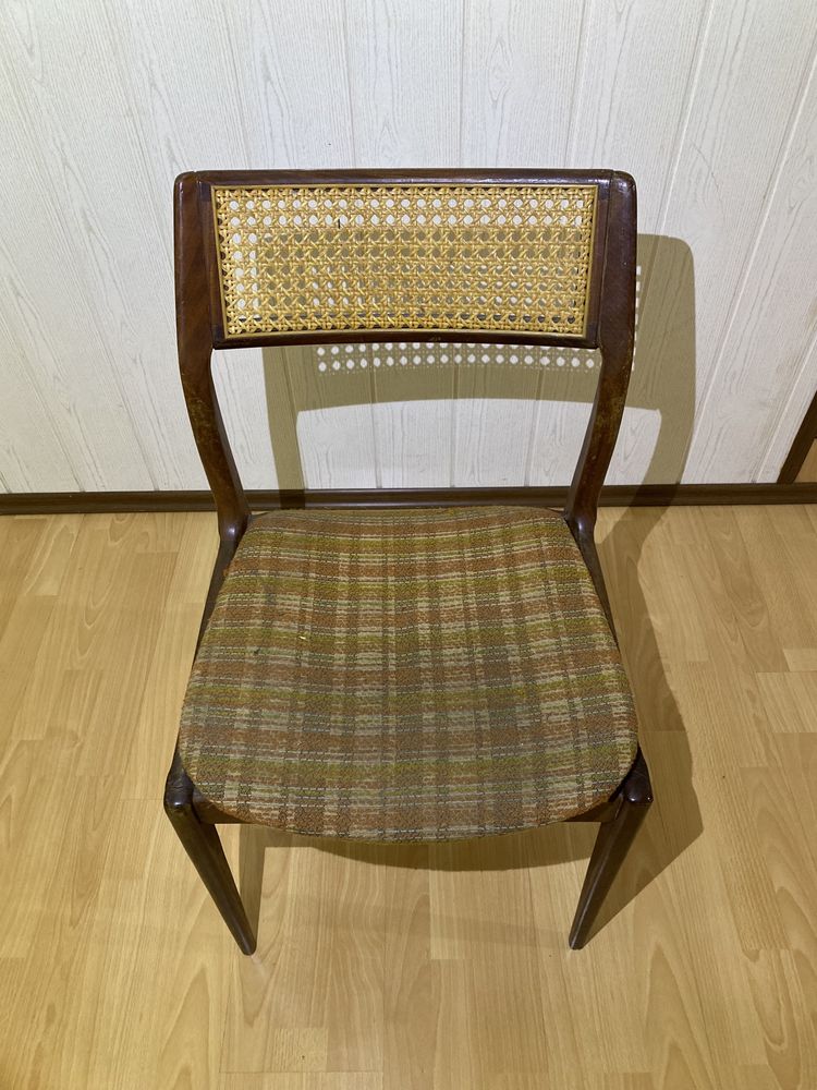 Stare krzesło PRL Homa GFM-110 do renowacji retro vintage