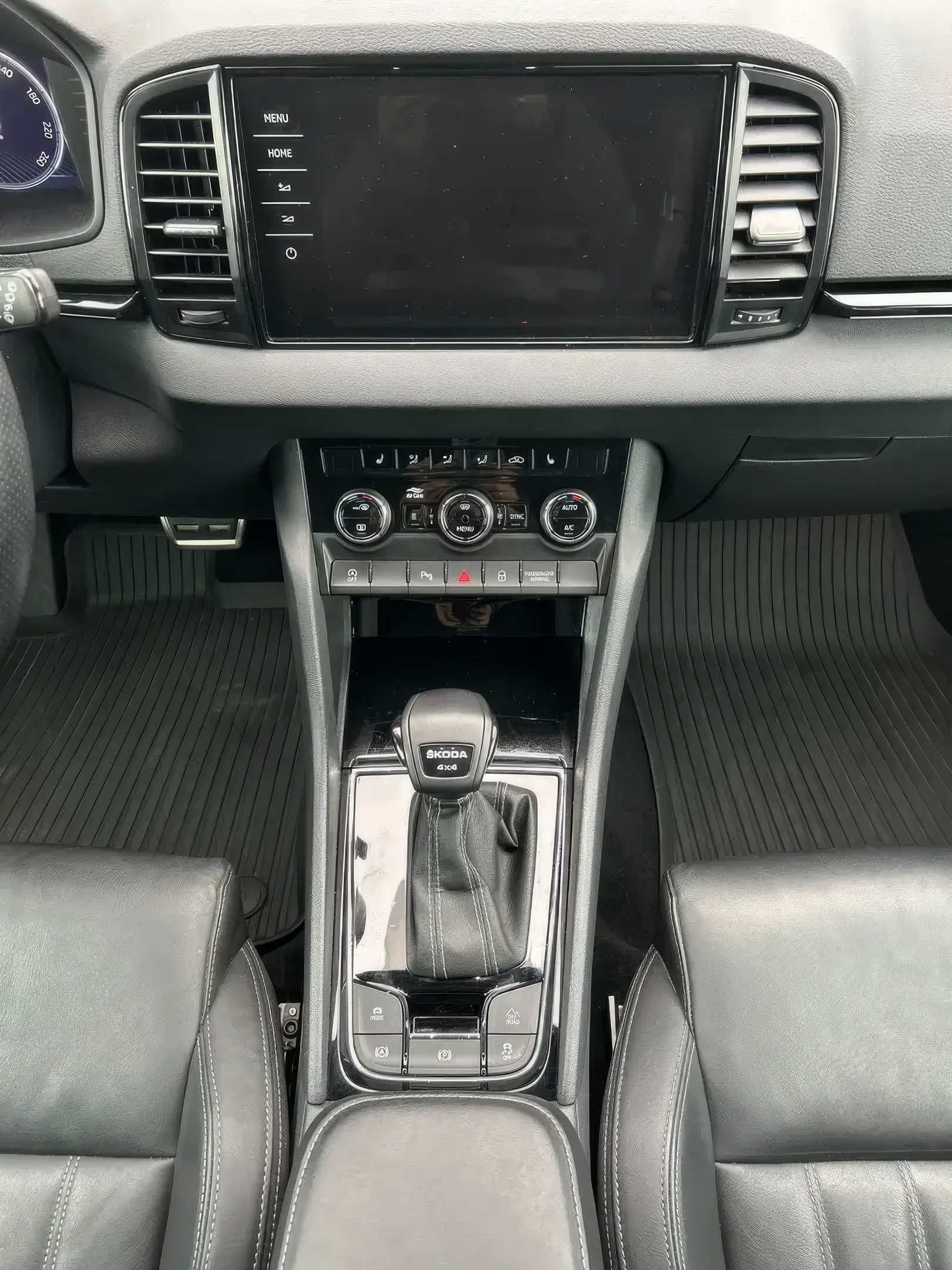 skoda	karoq	2022