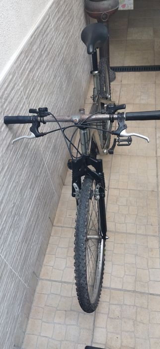 Bicicleta BTT antiga.