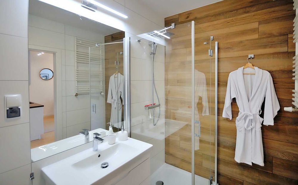 Nadmorskie Tarasy SPA- Apartamenty z basenem-Port Kołobrzeg /JESIEŃ