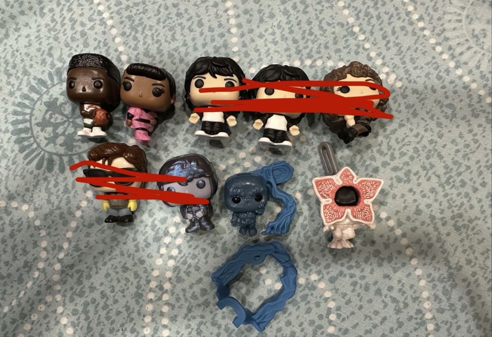 Фигурки stranger things очень странные дела kinder joy киндер джой