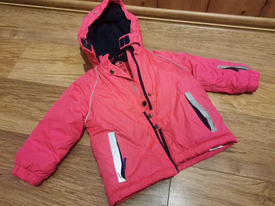 Śliczna cieplutka kurtka zimowa r. 104