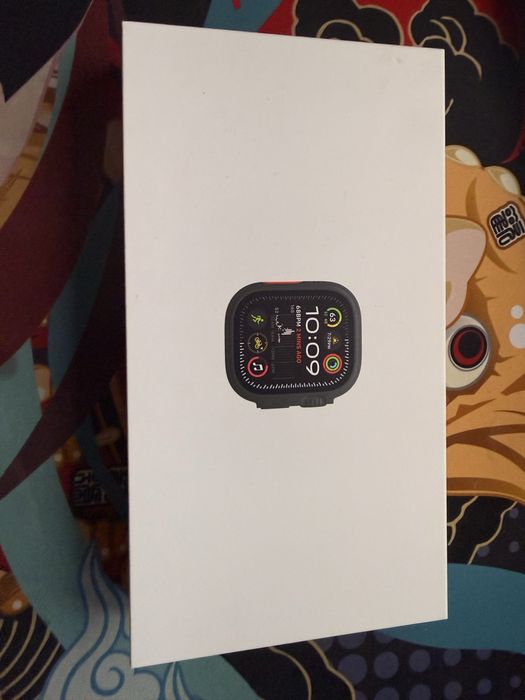 Apple Watch Ultra 2 • Black Titanium 49 мм • Milanese Loop