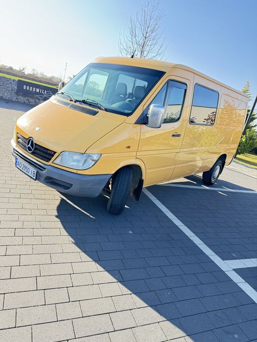 Mercedes-Benz Sprinter 2005 рік