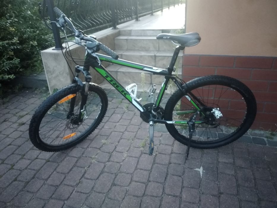 Rower MTB Trek  Amortyzator SaSuntour 3x8 klamkomanetki