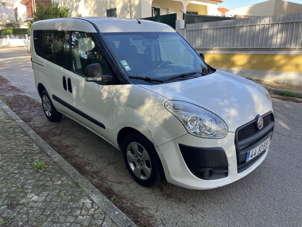 Fiat doblo 1.3  5 lugares