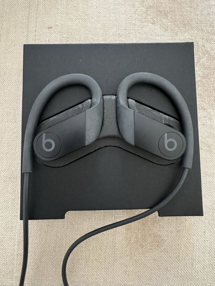 Powerbeats em muito bom estado