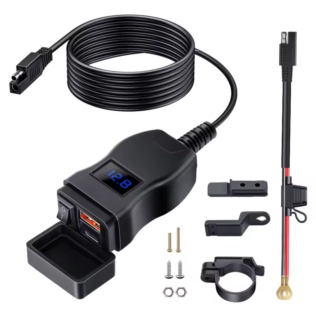 Gniazdo usb i usb-c z wyświetlaczem do motocykla wraz z wiązką i bezp
