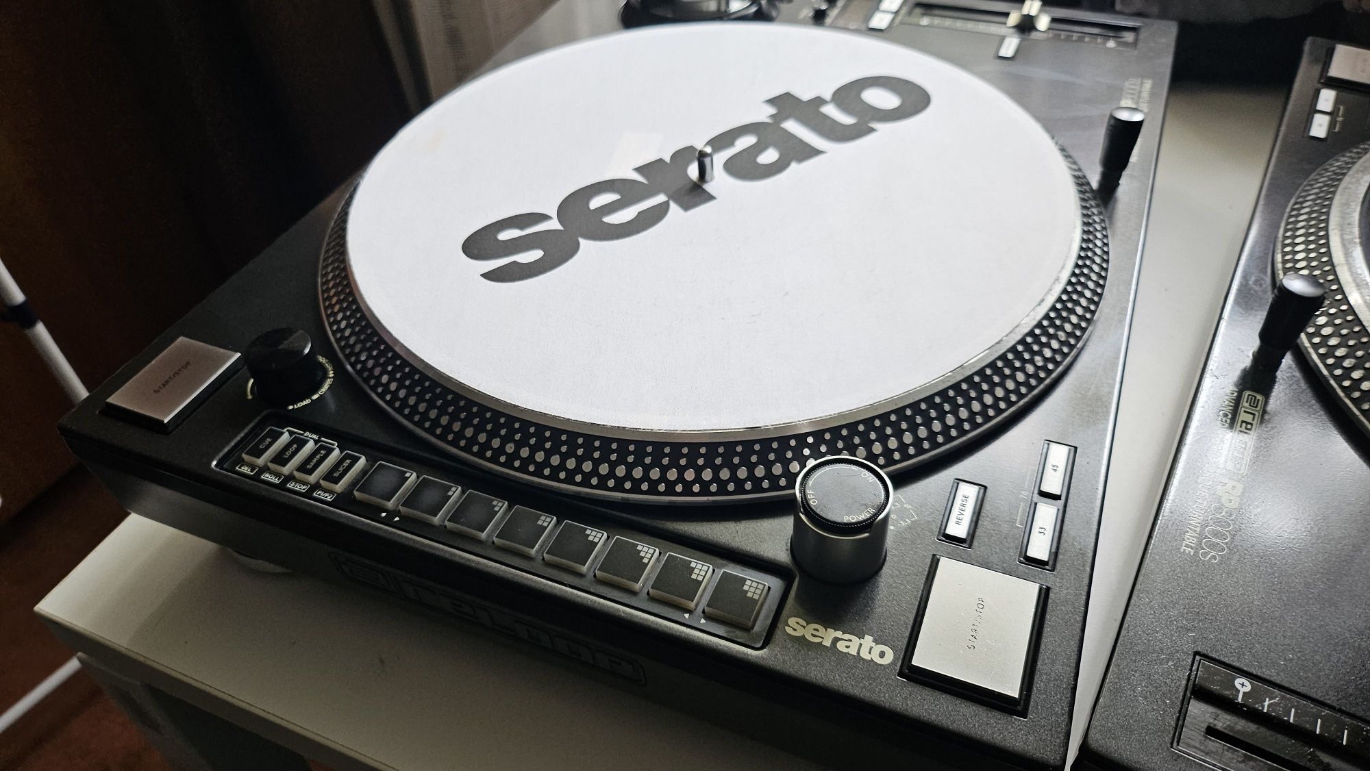 Dwa gramofony Reloop rp8000 mk1 str8 proste ramię gramofon dj midi