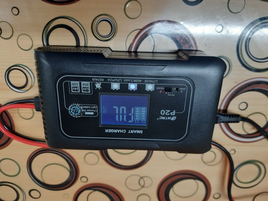 Зарядний пристрій для акумуляторів HTRC Р20 20A 12V/24V Інтелектуальни