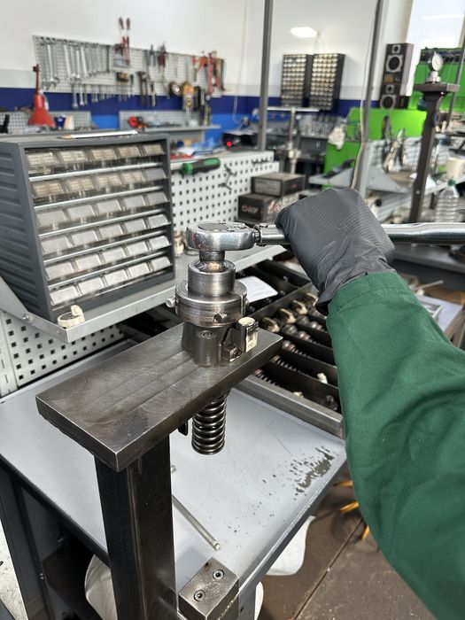 Ремонт форсунок DAF 105/106 Scania Volvo Magnum Київ