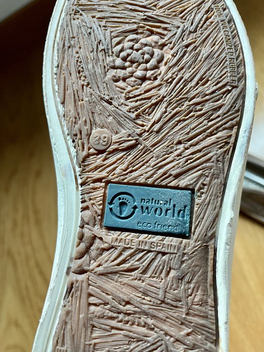 Alpercatas/ paez/ sandálias bege Natural World Eco vegan