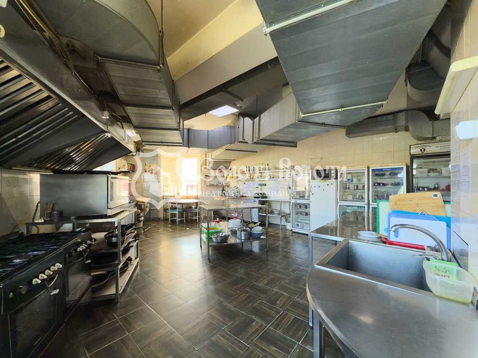 Комерційний об'єкт, 3 пов. Гарний стан. Боярка, Фастівський район