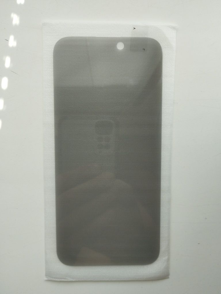 Iphone 15 Защитное Стекло   (антишпион)