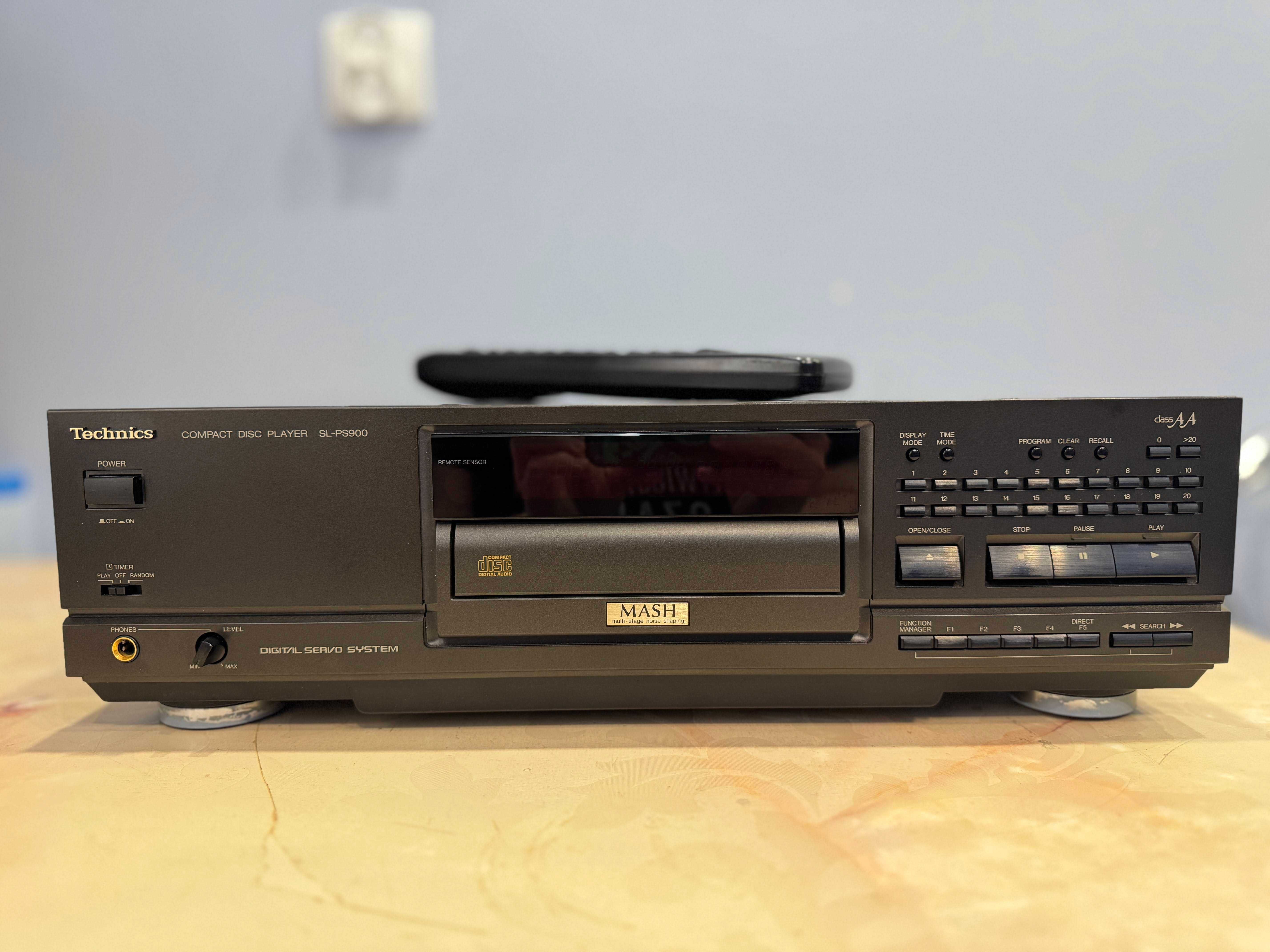 Technics Compact Disc Player SL-PS900