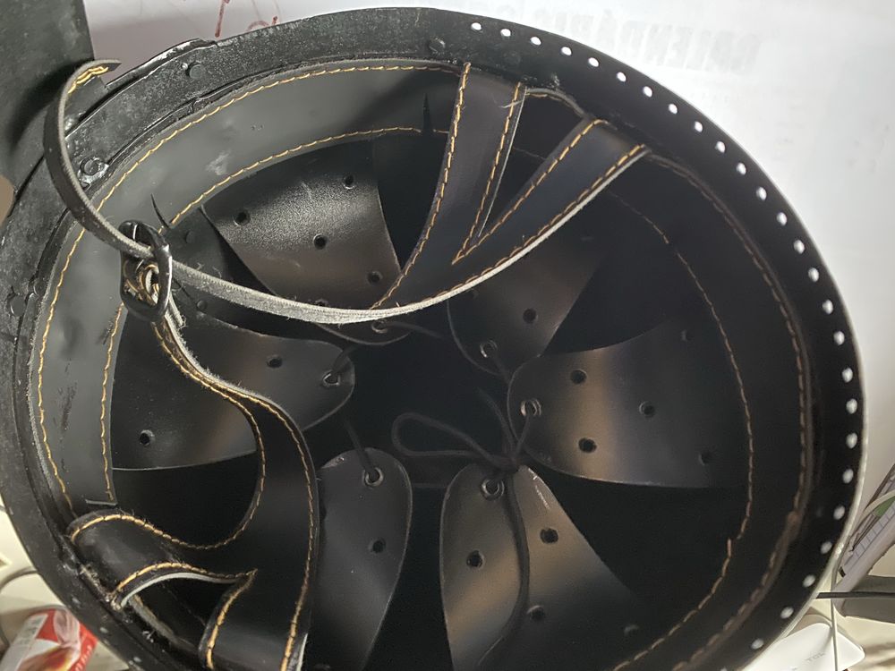 Medieval  capacete  antigo