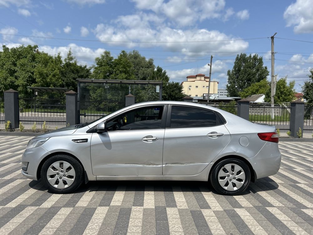 Продам Kia rio 3 2011р