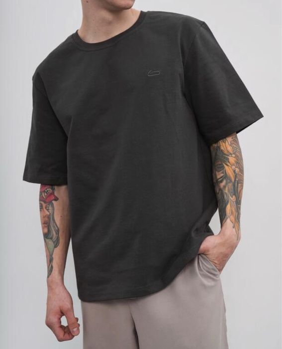 Футболка чоловіча графіт футболка мужская серая