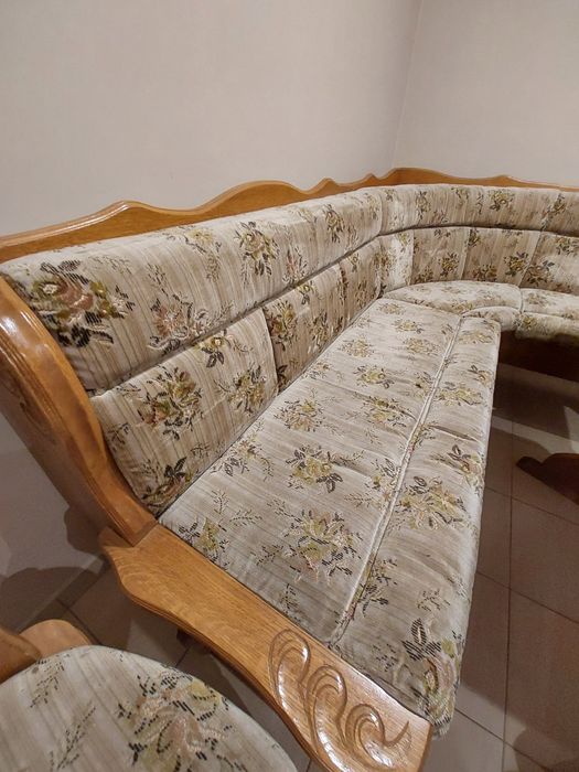 Stół i narożnik do kuchni