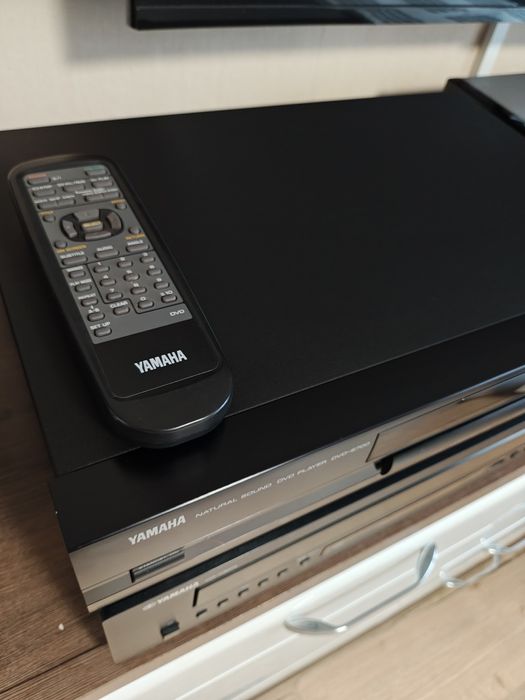 Odtwarzacz DVD,CD Yamaha DVD-S700 Made in Japan wysoki model top