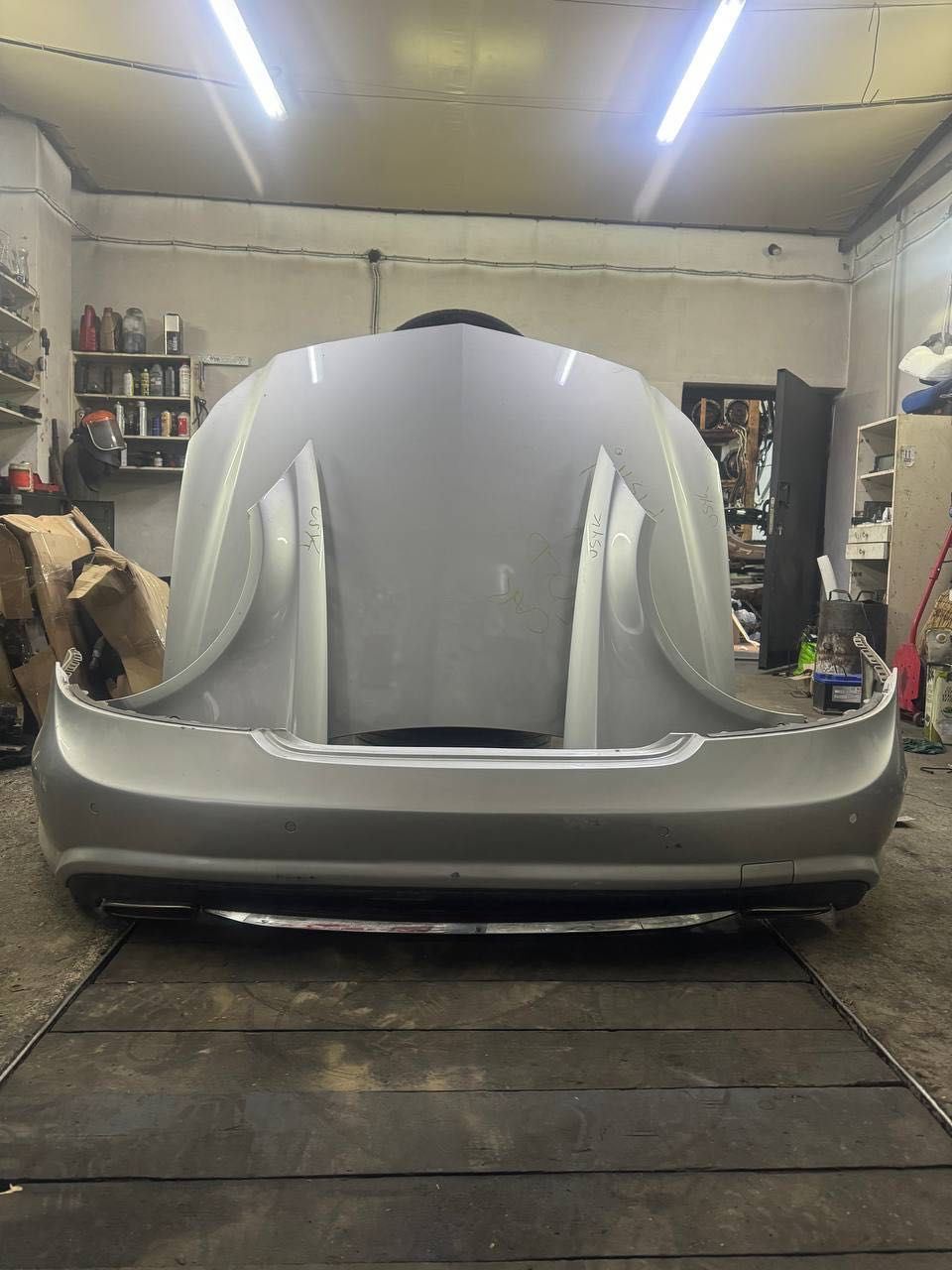 Бампер передній Mercedes W218 дорест АMG
