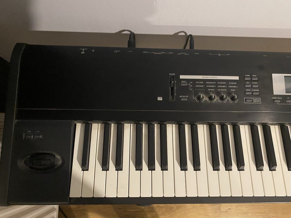 KORG TR 88 klawiszy