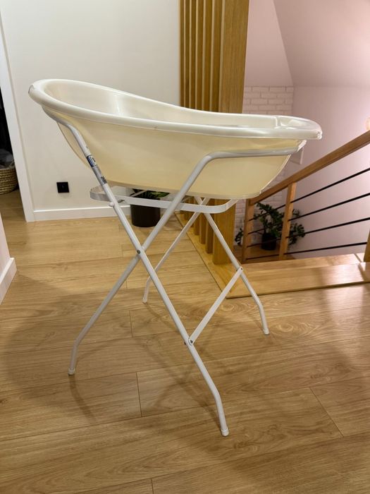 Wanienka ze stelażem