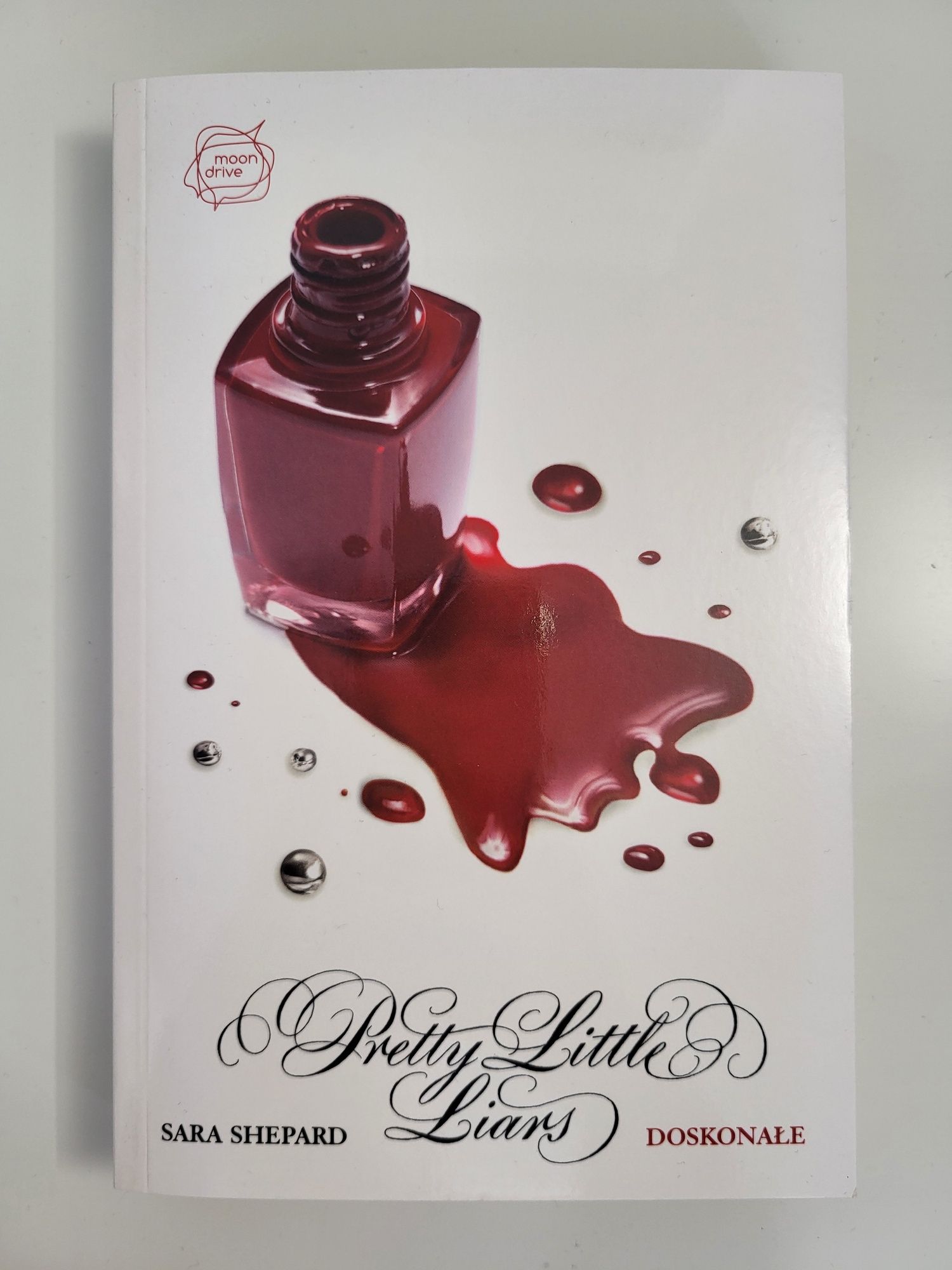 Książka "Pretty Little Liars: Doskonałe" Sara Shepard
