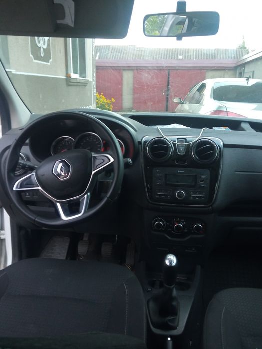 Рено докєр 2020 рік