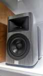JBL HDI 1600 głośniki podstawkowe w kolorze grey oak