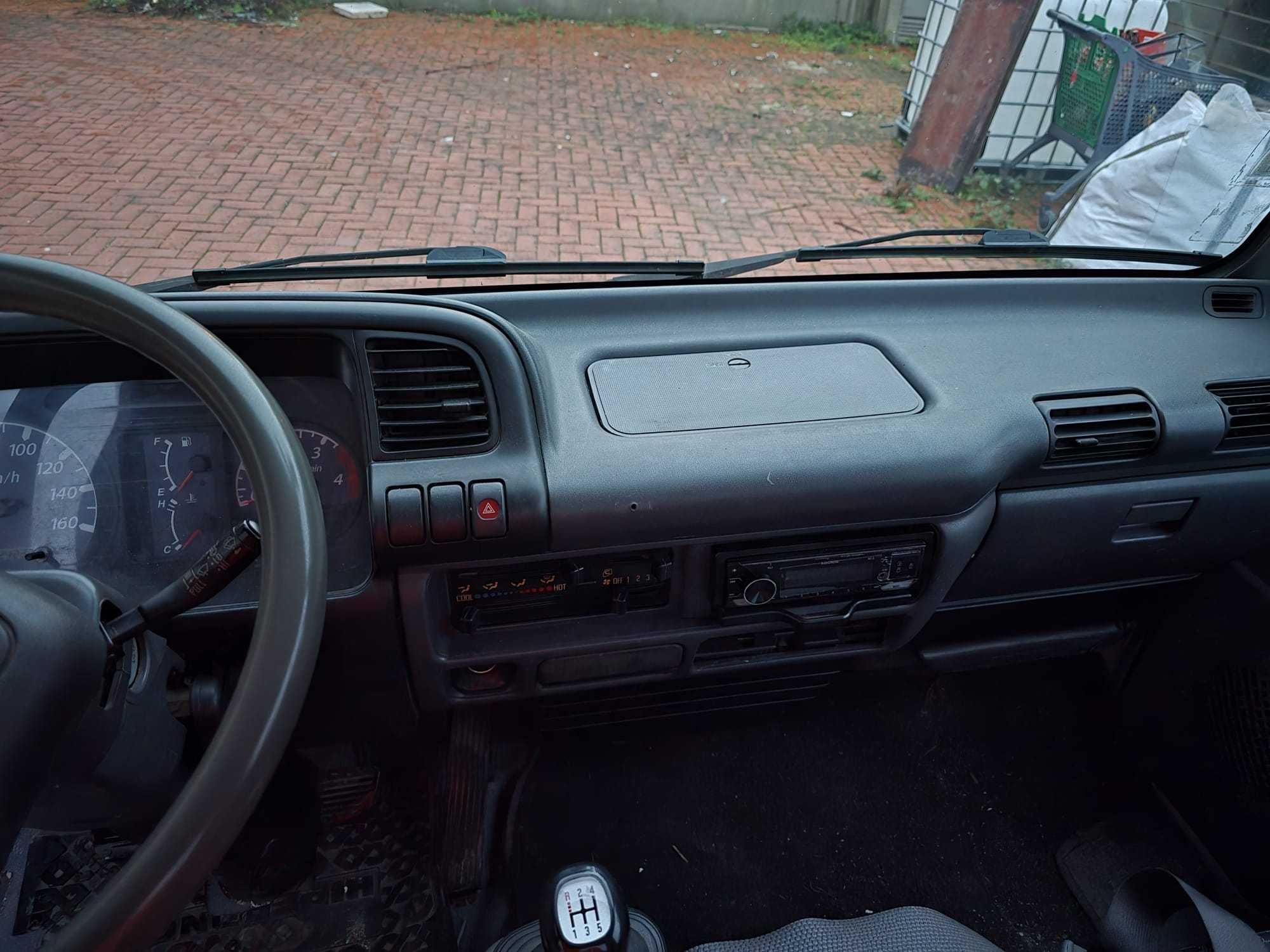 Carrinha Isuzu 3.0 NKR 150 cv - IVA dedutível